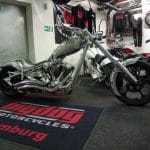 Big Dog K9 Custom Airbrush silber-schwarz 300 Chopper