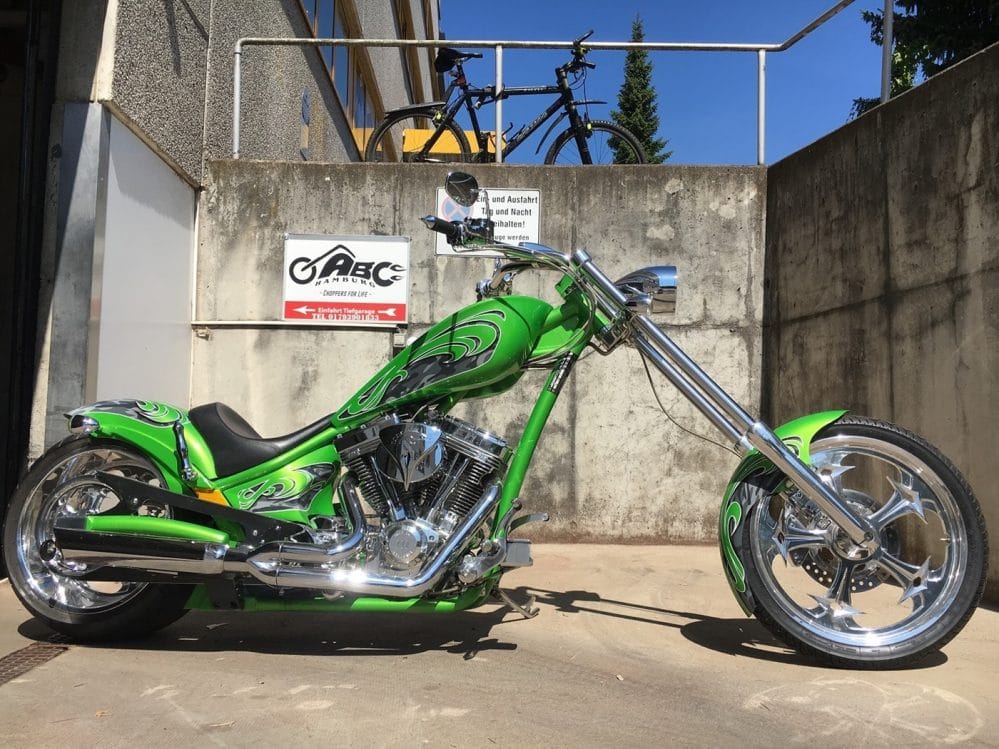 American Ironhorse Texas Chopper PoisonGreen ABC Hamburg Custom