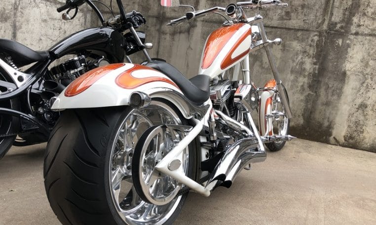 Big Dog Motorcycles K9 candywhite-orange 300 Hr